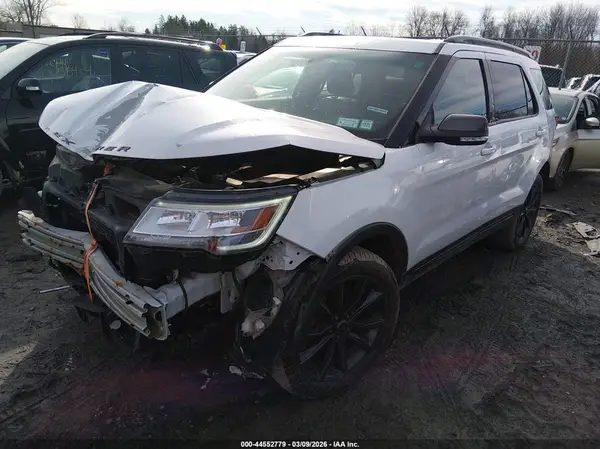 1FM5K8DH2HGC16915 2017 FORD EXPLORER - Image 2