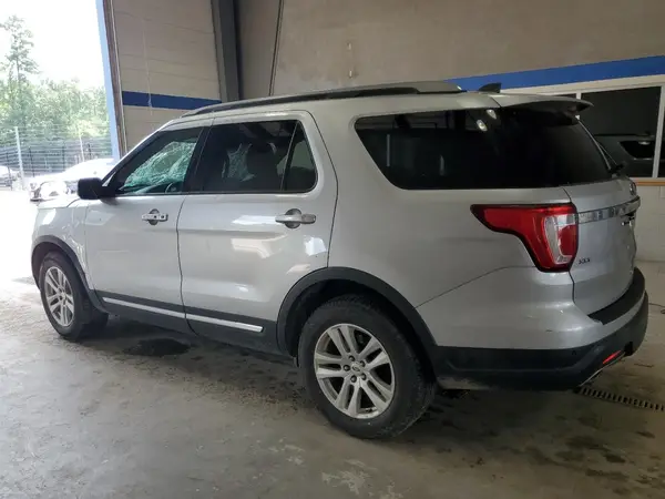 1FM5K8DH2JGA75687 2018 FORD EXPLORER - Image 2