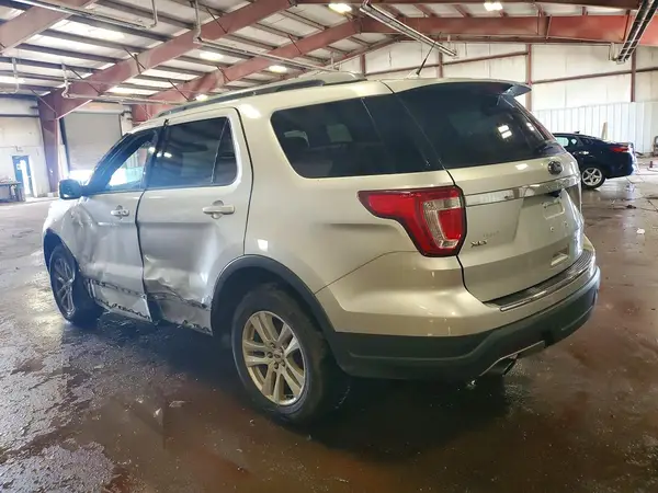 1FM5K8DH2JGA85118 2018 FORD EXPLORER - Image 2