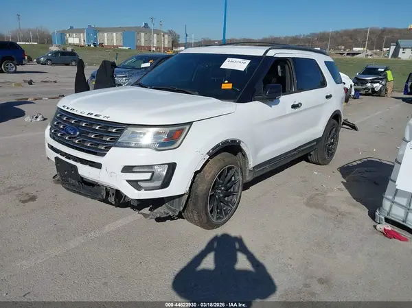 1FM5K8DH3GGC28702 2016 FORD EXPLORER - Image 2