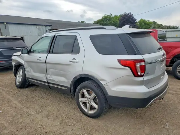 1FM5K8DH3HGA68323 2017 FORD EXPLORER - Image 2
