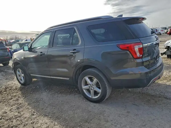 1FM5K8DH3HGD02105 2017 FORD EXPLORER - Image 2