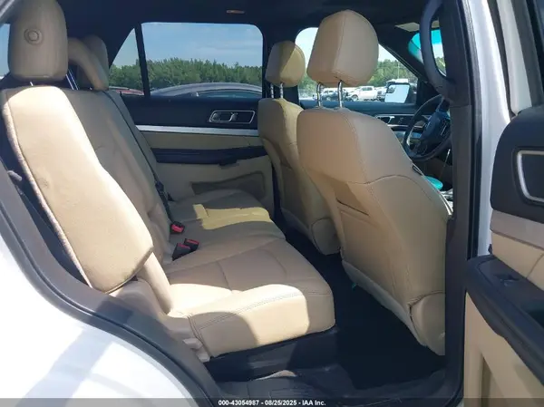 1FM5K8DH4GGA31814 2016 FORD EXPLORER - Image 8