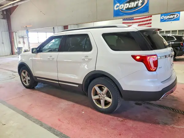 1FM5K8DH4GGB85116 2016 FORD EXPLORER - Image 2