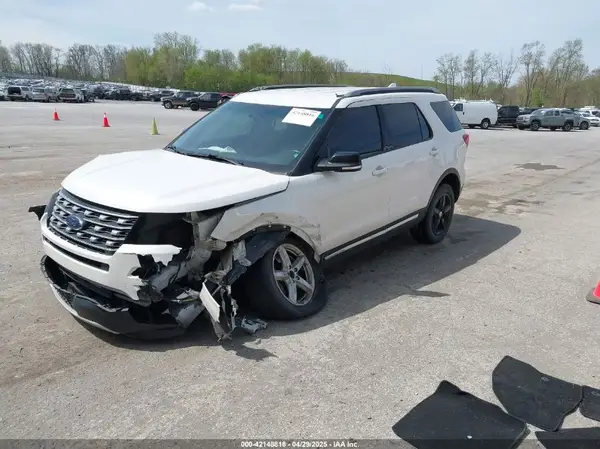 1FM5K8DH4HGA21835 2017 FORD EXPLORER - Image 2