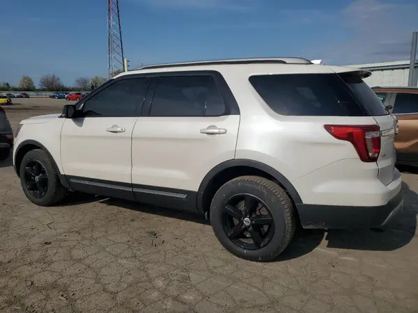 1FM5K8DH5HGA28213 2017 FORD EXPLORER - Image 2
