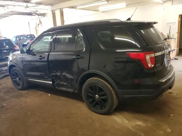 1FM5K8DH5JGA01857 2018 FORD EXPLORER - Image 2