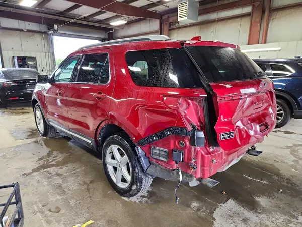 1FM5K8DH6HGA32769 2017 FORD EXPLORER - Image 2