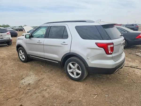 1FM5K8DH6HGC58312 2017 FORD EXPLORER - Image 2