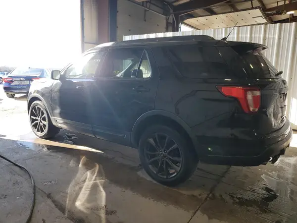 1FM5K8DH7JGC47812 2018 FORD EXPLORER - Image 2