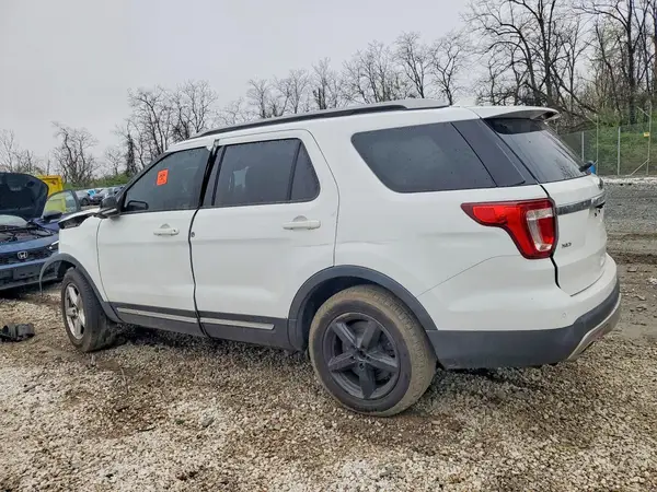1FM5K8DH8HGC64371 2017 FORD EXPLORER - Image 2