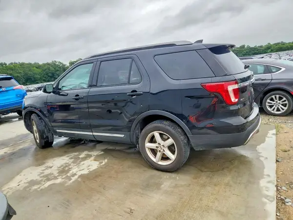 1FM5K8DH8HGD05811 2017 FORD EXPLORER - Image 2