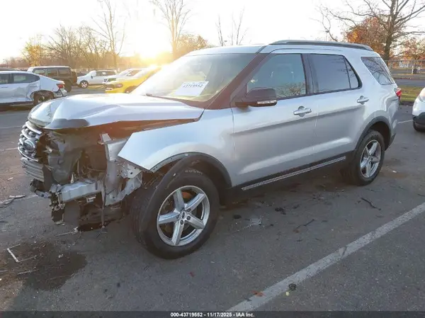 1FM5K8DH9GGC29661 2016 FORD EXPLORER - Image 2