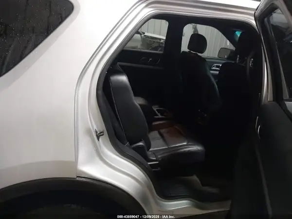1FM5K8DHXGGA14015 2016 FORD EXPLORER - Image 8