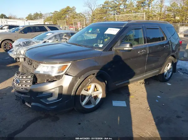 1FM5K8DHXHGC82161 2017 FORD EXPLORER - Image 2
