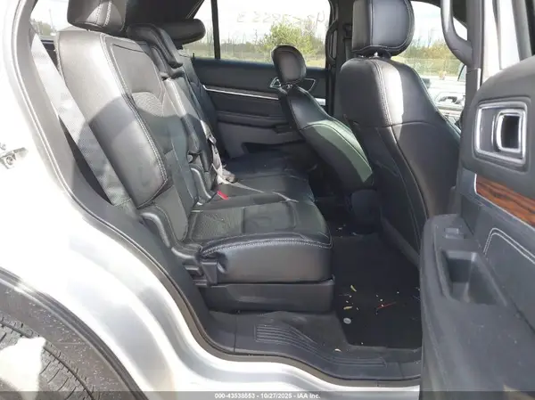1FM5K8F80HGC87575 2017 FORD EXPLORER - Image 8