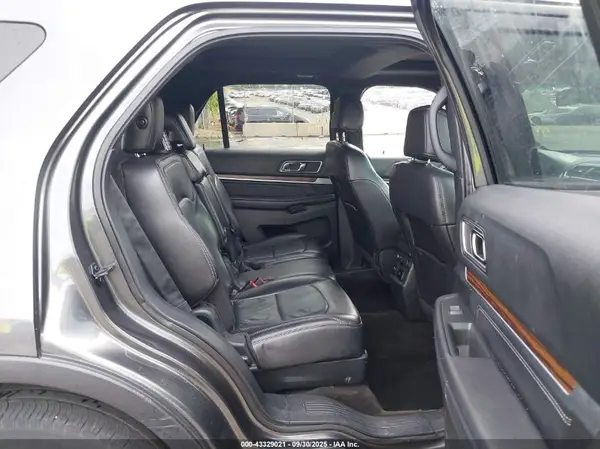 1FM5K8F80HGE07827 2017 FORD EXPLORER - Image 8