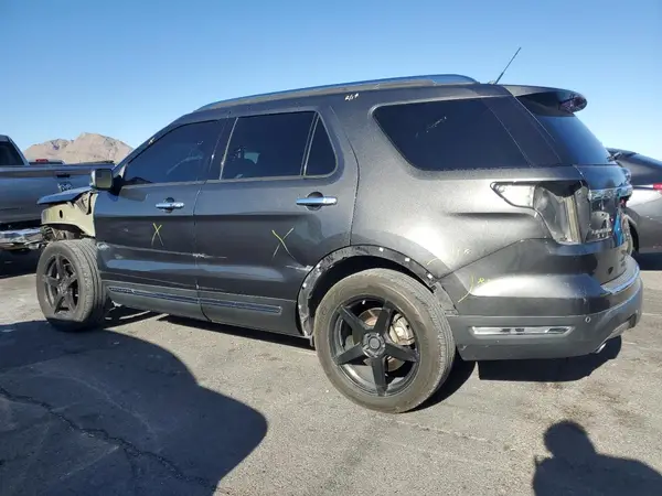1FM5K8F80JGA82702 2018 FORD EXPLORER - Image 2