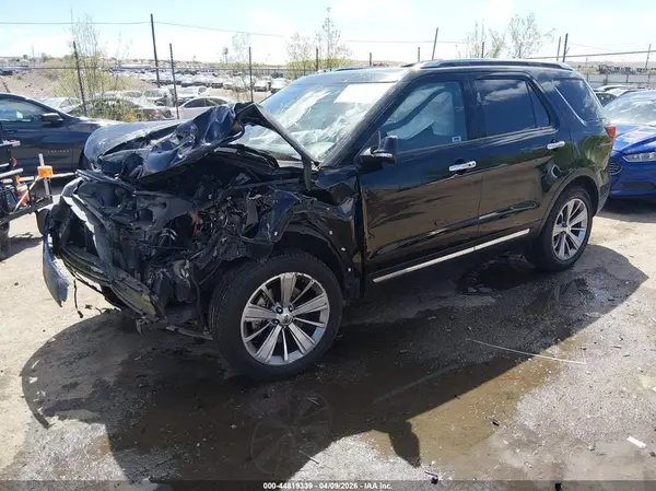 1FM5K8F80JGB10854 2018 FORD EXPLORER - Image 2