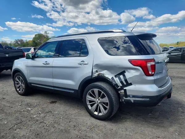1FM5K8F80JGB45121 2018 FORD EXPLORER - Image 2