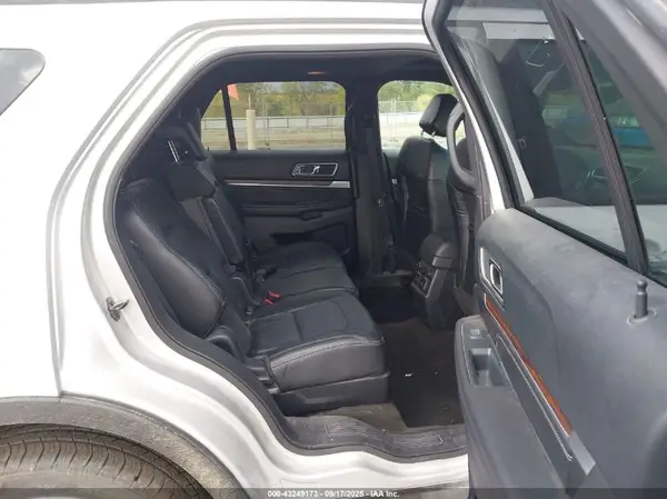 1FM5K8F81GGA10674 2016 FORD EXPLORER - Image 8