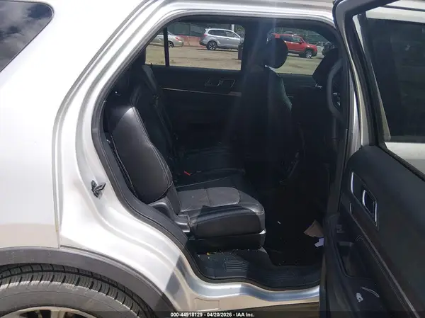 1FM5K8F81GGA57056 2016 FORD EXPLORER - Image 8