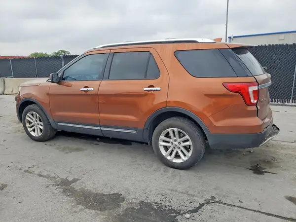 1FM5K8F81HGA16606 2017 FORD EXPLORER - Image 2