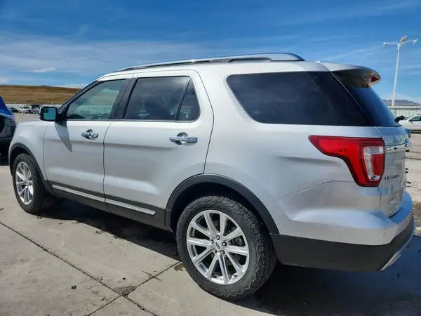 1FM5K8F81HGC93868 2017 FORD EXPLORER - Image 2
