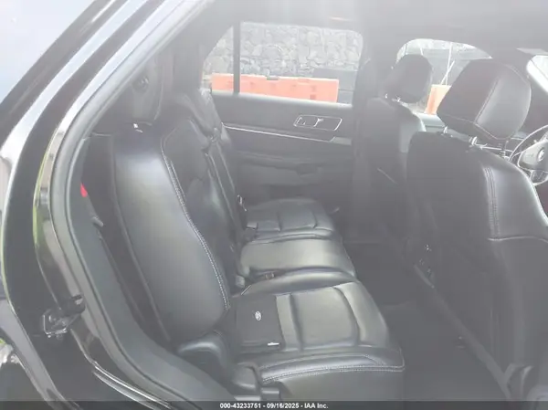 1FM5K8F81HGD24438 2017 FORD EXPLORER - Image 8