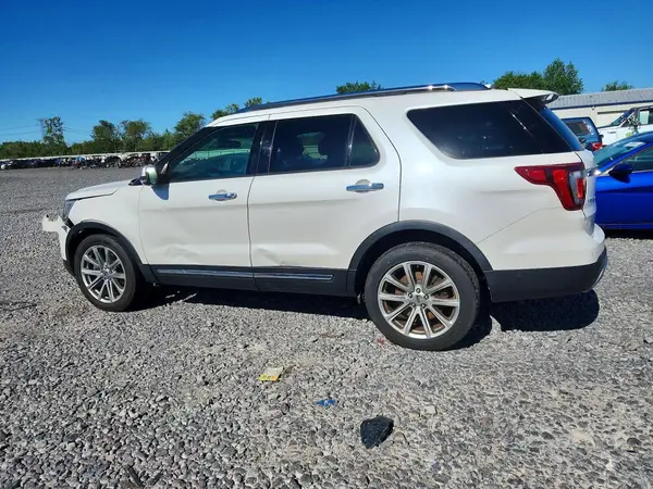 1FM5K8F82GGA00476 2016 FORD EXPLORER - Image 2