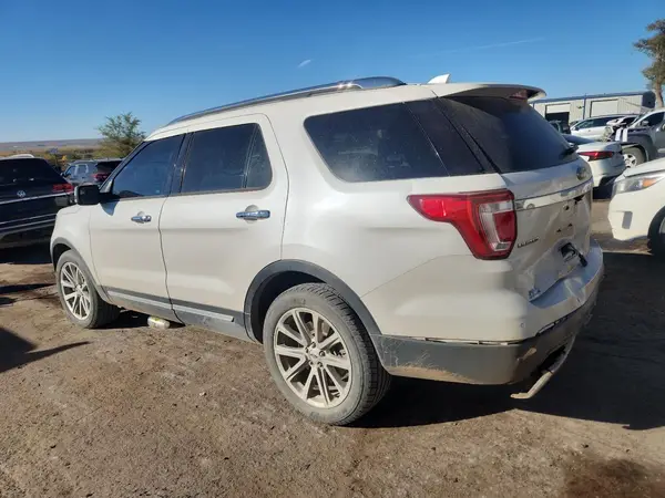 1FM5K8F82GGC08860 2016 FORD EXPLORER - Image 2