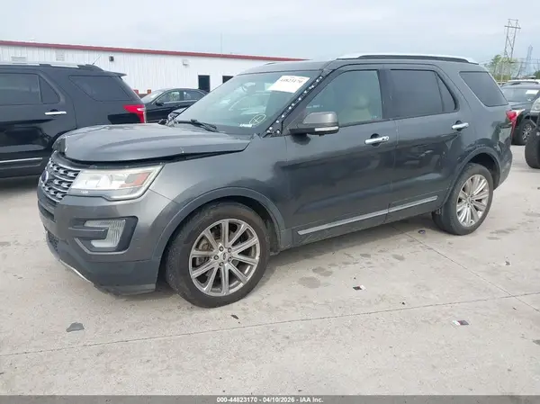 1FM5K8F82HGB04645 2017 FORD EXPLORER - Image 2
