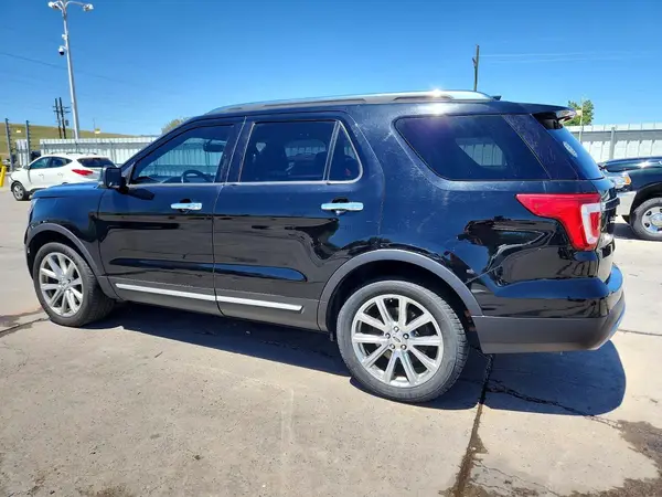 1FM5K8F82HGB81743 2017 FORD EXPLORER - Image 2