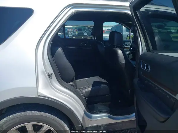 1FM5K8F82HGC69224 2017 FORD EXPLORER - Image 8