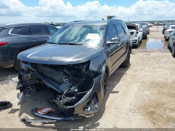 1FM5K8F82JGA70308 2018 FORD EXPLORER - Image 2