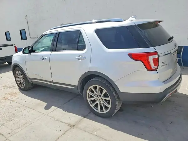 1FM5K8F83GGA71623 2016 FORD EXPLORER - Image 2
