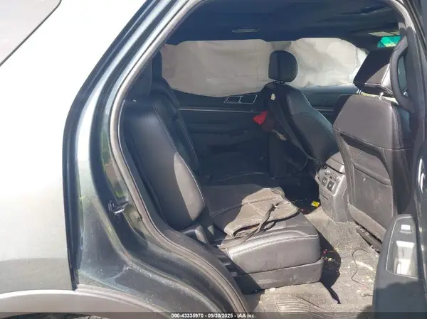 1FM5K8F83GGC13811 2016 FORD EXPLORER - Image 8