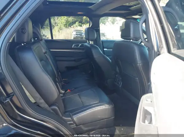 1FM5K8F83HGA31236 2017 FORD EXPLORER - Image 8