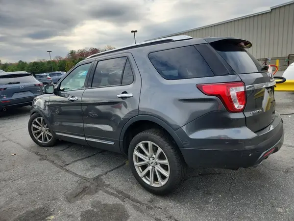 1FM5K8F83HGC06861 2017 FORD EXPLORER - Image 2