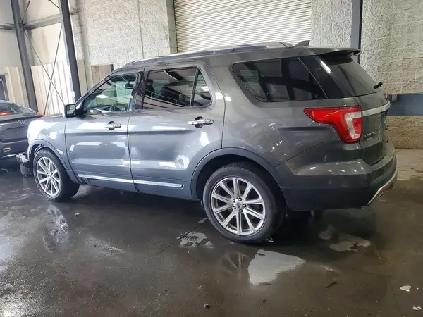 1FM5K8F83HGC37026 2017 FORD EXPLORER - Image 2