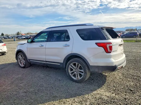 1FM5K8F83HGE00421 2017 FORD EXPLORER - Image 2