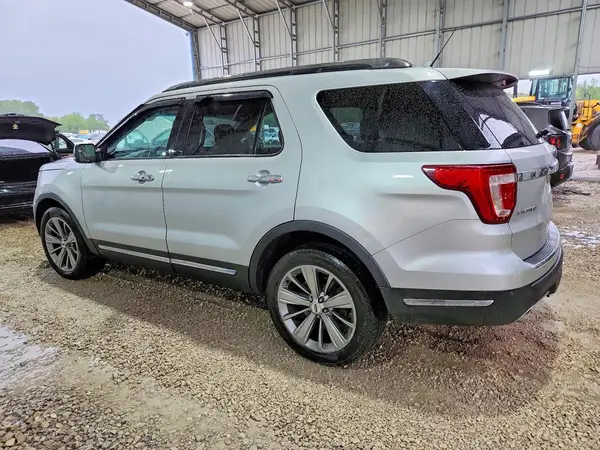 1FM5K8F83JGB66528 2018 FORD EXPLORER - Image 2