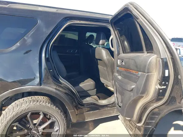 1FM5K8F83JGB90506 2018 FORD EXPLORER - Image 8