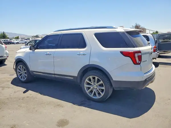 1FM5K8F84GGB98672 2016 FORD EXPLORER - Image 2