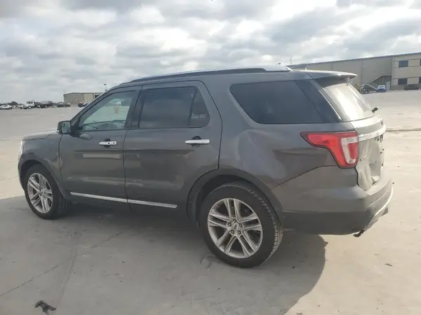 1FM5K8F84HGA75679 2017 FORD EXPLORER - Image 2