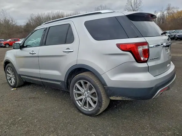 1FM5K8F84HGB11855 2017 FORD EXPLORER - Image 2