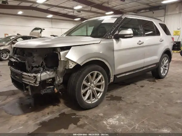 1FM5K8F85GGA27428 2016 FORD EXPLORER - Image 2