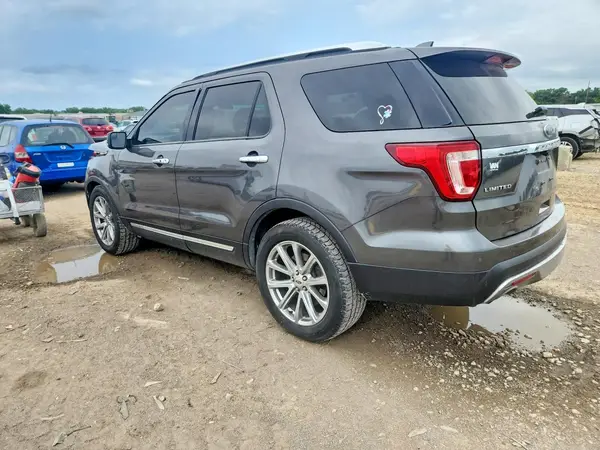 1FM5K8F85GGA45153 2016 FORD EXPLORER - Image 2