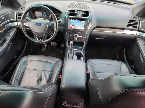 1FM5K8F85HGA25518 2017 FORD EXPLORER - Image 8