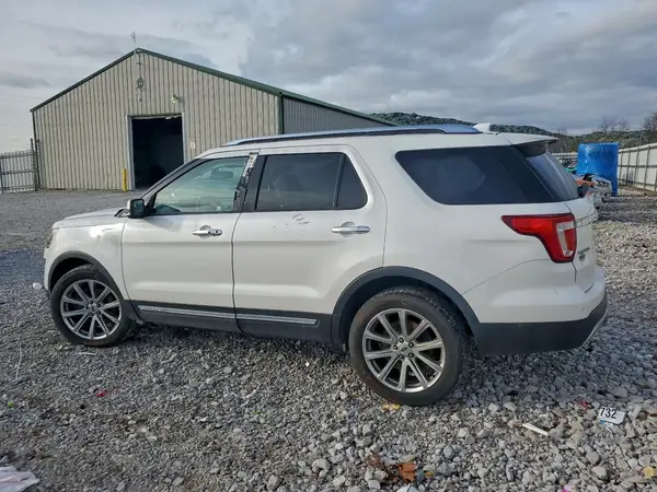 1FM5K8F85HGD11546 2017 FORD EXPLORER - Image 2